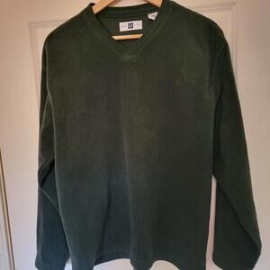 GAP Green Fleece Excellent contion perfect for casual or a night out dont miss